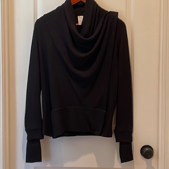 Splendid NWT Black Sweater - Picture 3 of 12